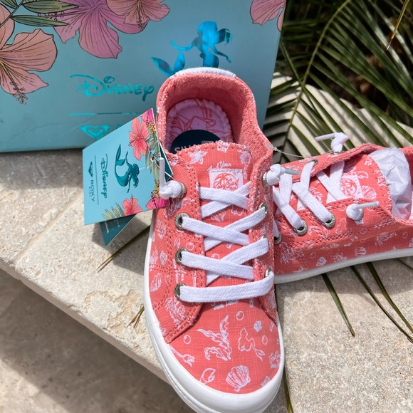 ✨ Roxy Girl's Disney Ariel Bayshore lll Shoes ✨ - Picture 5 of 8